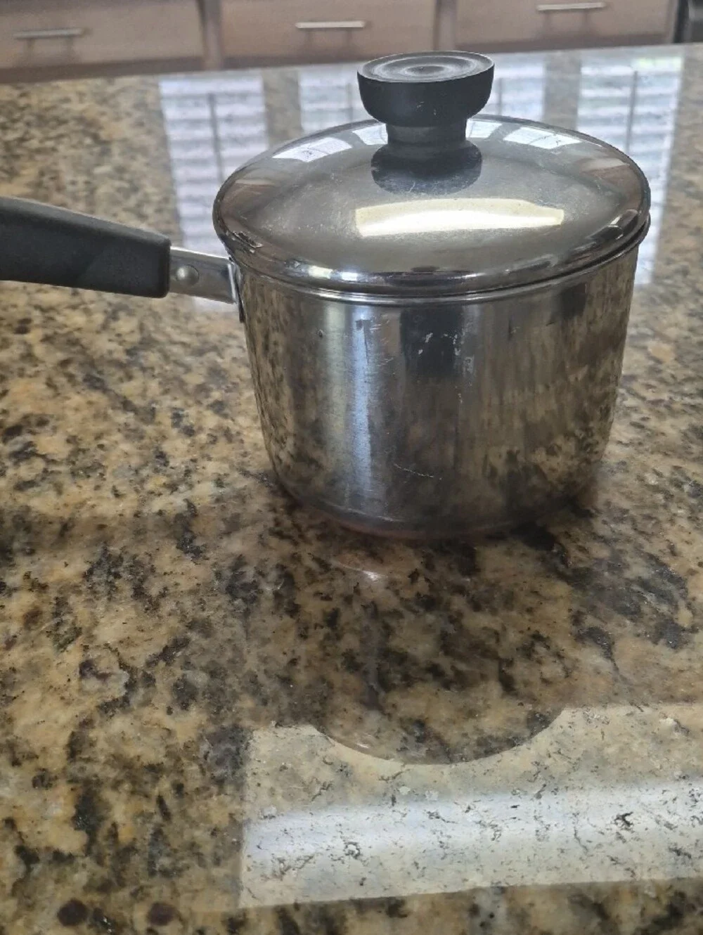 Vintage Revere Ware Copper Bottom 1.5 Qt Sauce Pot.